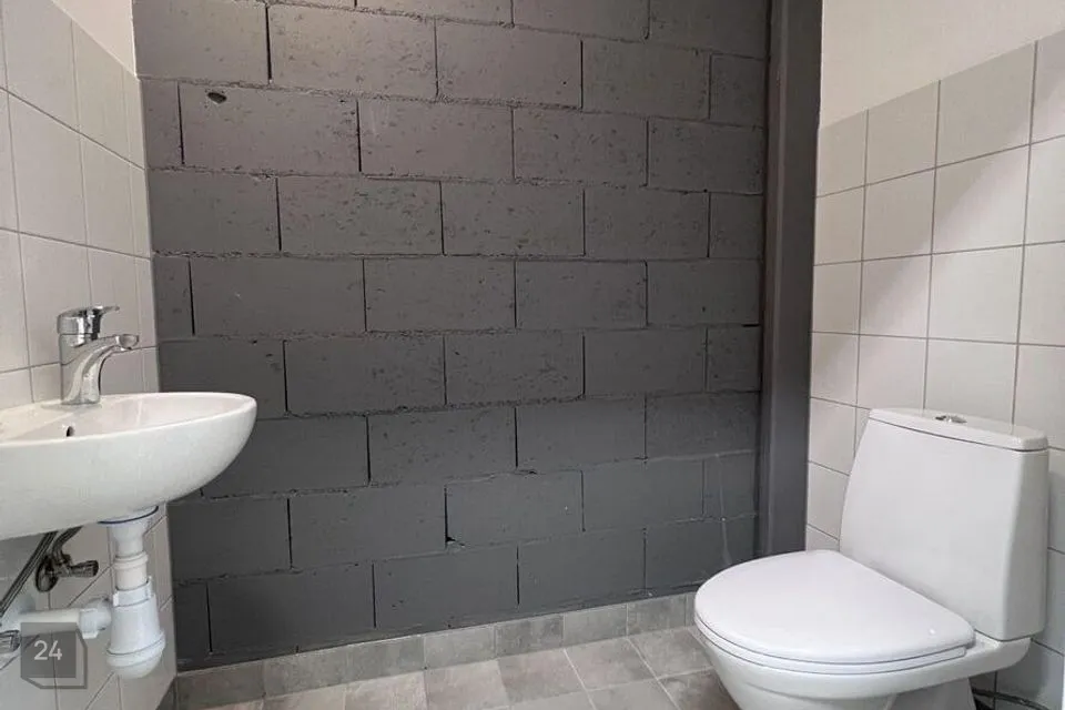 81 m² Äripind  -  Rae vald, Peetri alevik - foto 2