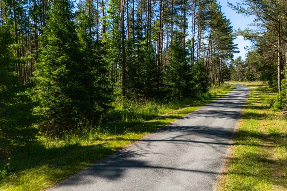Sotsiaalmaa - üldkasutatav maa, 9910 m² Maa  -  Saaremaa vald, Mätasselja küla