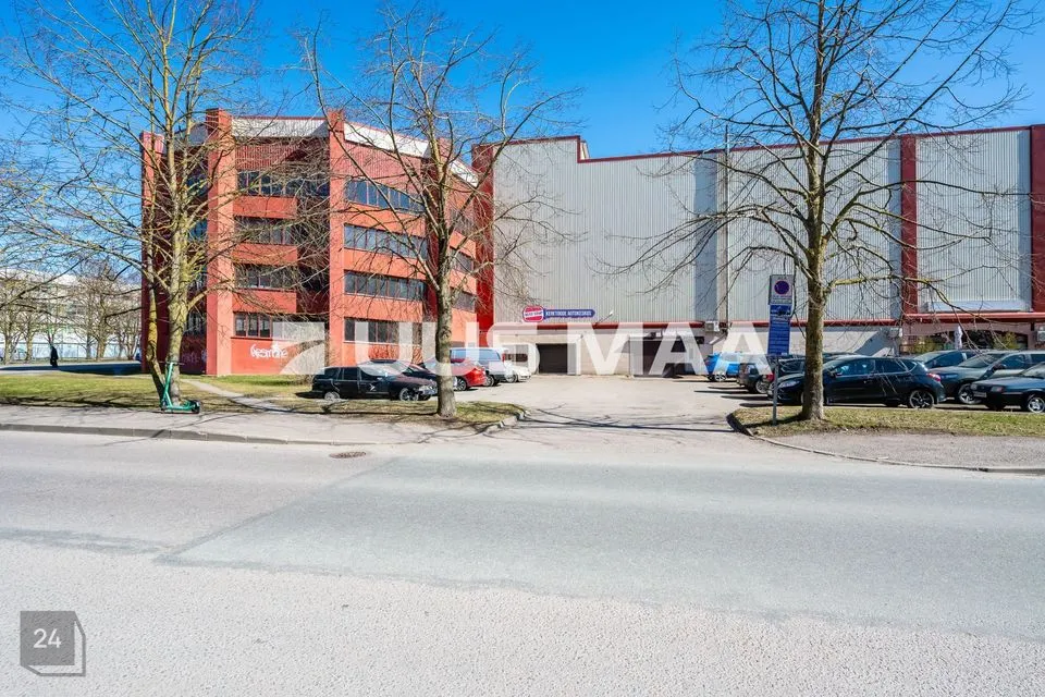 Mitme sihtotstarbega, 221 m² Äripind  -  Tallinn, Lasnamäe linnaosa