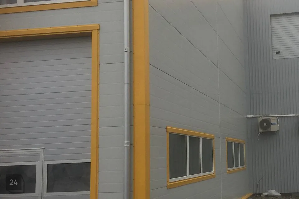 Mitme sihtotstarbega, 72 m² Äripind  -  Tori vald, Sauga alevik
