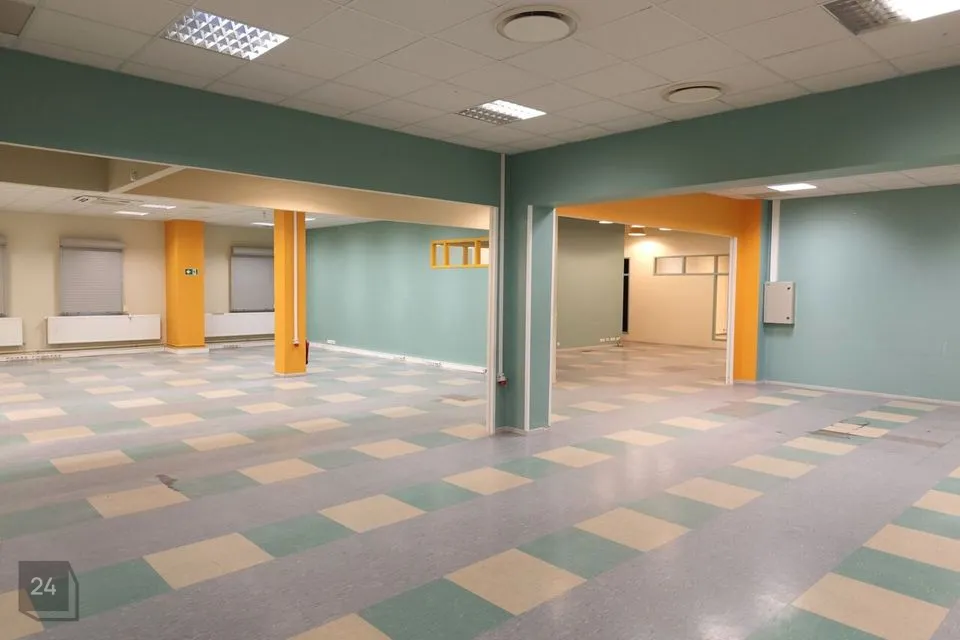 Многоцелевое, 430 m² Бизнес-площадь в Tallinn, Kristiine linnaosa
