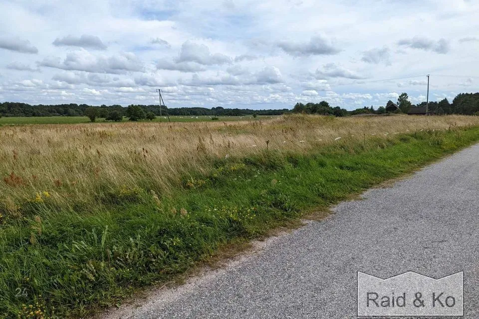 Земля жилой застройки, 5025 m² участок в Saaremaa vald, Laugu küla