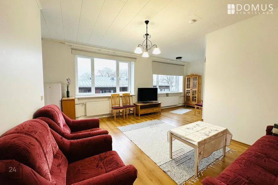 2-toaline Korter  -  Saaremaa vald, Kuressaare linn