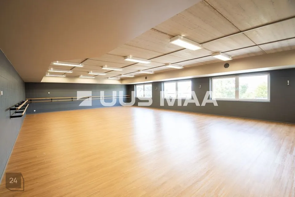 120 m² Бизнес-площадь в Saaremaa vald, Kuressaare linn