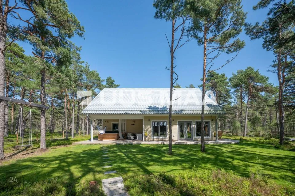 6-toaline Maja - Lääne-Nigula vald, Rooslepa küla / Roslep