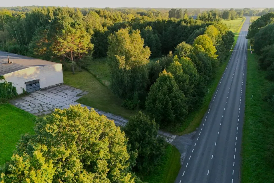 Mitme sihtotstarbega, 1055 m² Äripind  -  Pärnu linn, Jõõpre küla
