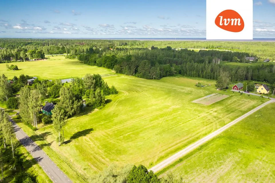 Земля жилой застройки, 5950 m² участок в Häädemeeste vald, Laadi küla