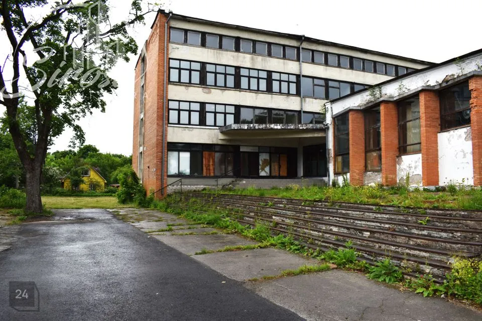 Размещение/расселение или Бюро, 4615 m² Бизнес-площадь в Kohtla-Järve linn, Järve linnaosa