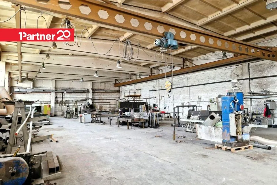 Ladu või Tootmine, 675 m² Äripind  -  Tallinn, Lasnamäe linnaosa