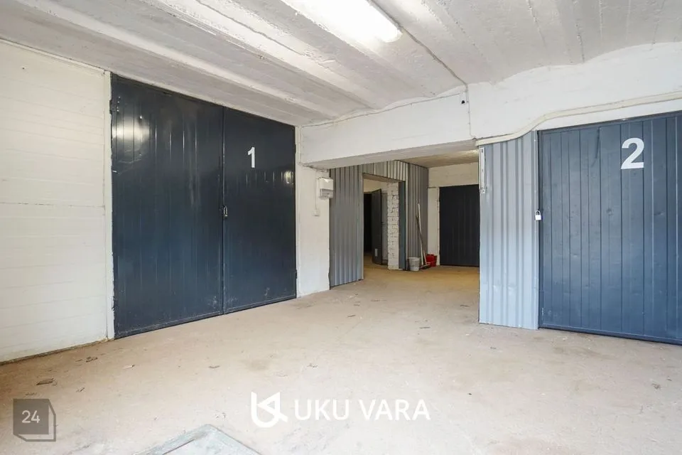 0 m² Garaaž  -  Viljandi linn - foto 4