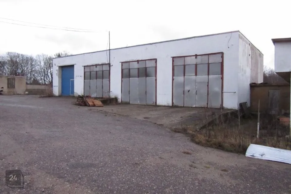 Mitme sihtotstarbega, 60 m² Äripind  -  Saaremaa vald, Laheküla
