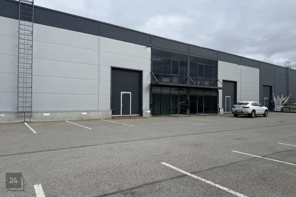 341 m² Äripind  -  Rae vald, Peetri alevik