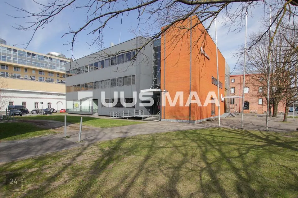 Многоцелевое, 124 m² Бизнес-площадь в Pärnu linn, Pärnu linn