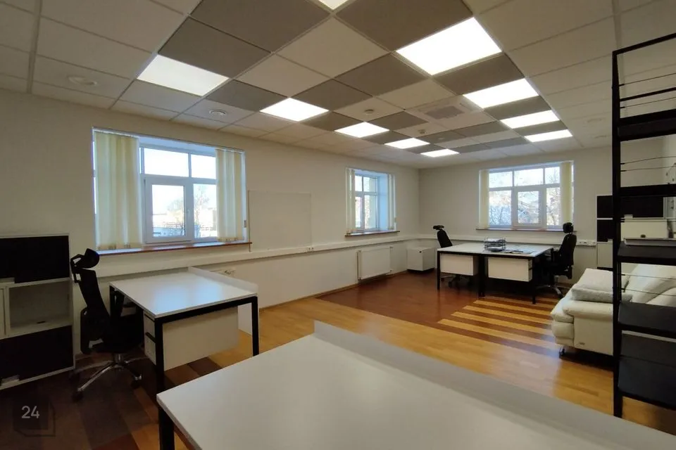 121 m² Äripind  -  Tallinn, Lasnamäe linnaosa