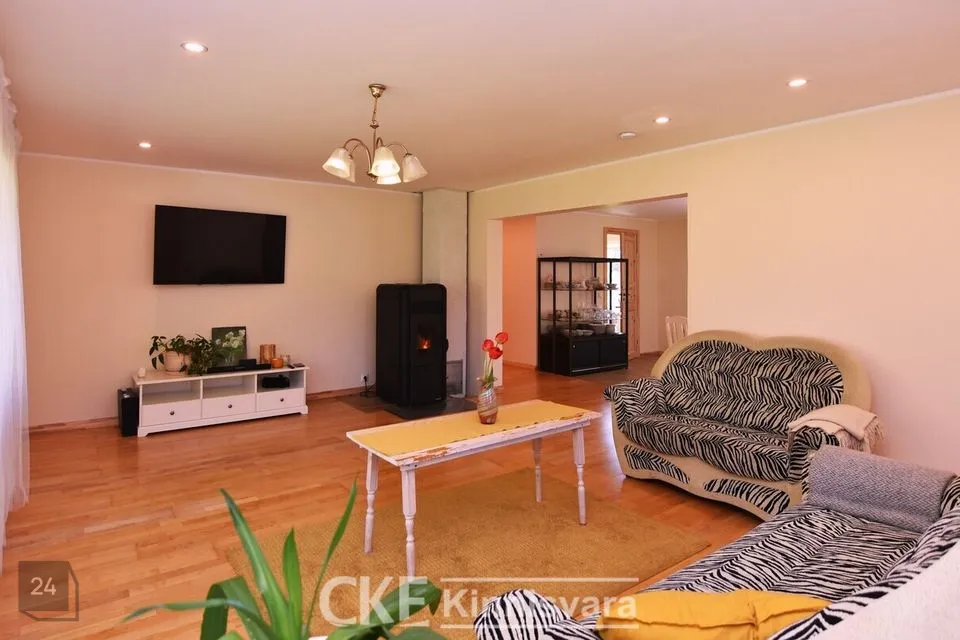 6-toaline Maja  -  Rakvere linn - foto 2