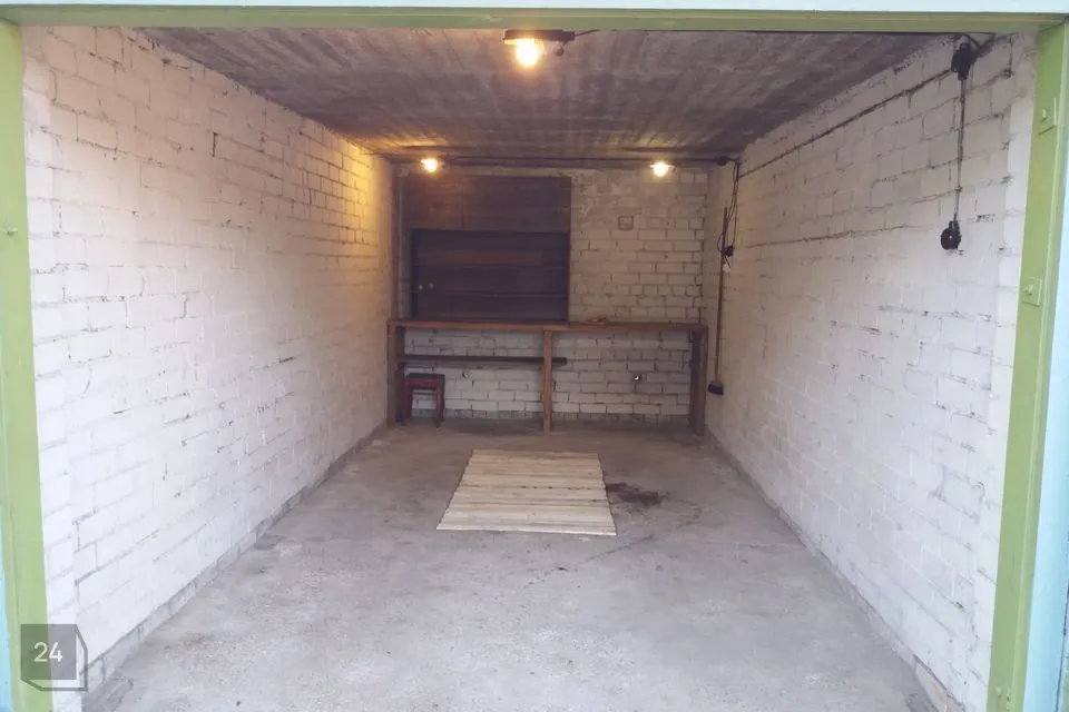 18 m² Гараж в Pärnu linn, Pärnu linn