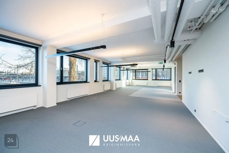 Büroo, 370 m² Äripind  -  Tallinn, Kesklinna linnaosa