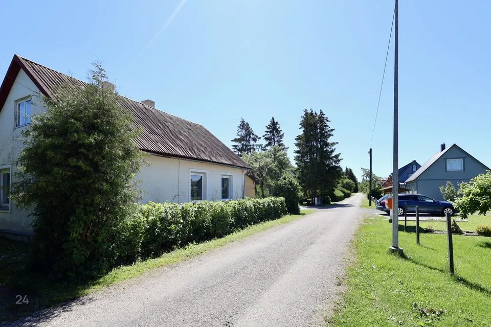 4-toaline Maja  -  Saaremaa vald, Orissaare alevik