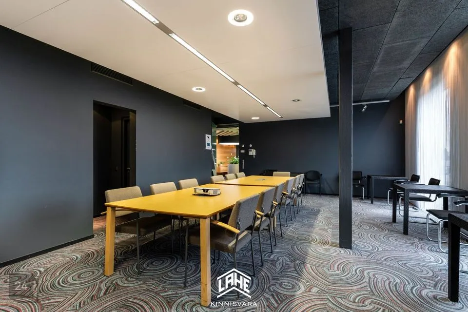 Büroo, 10 m² Äripind  -  Viljandi linn - foto 3