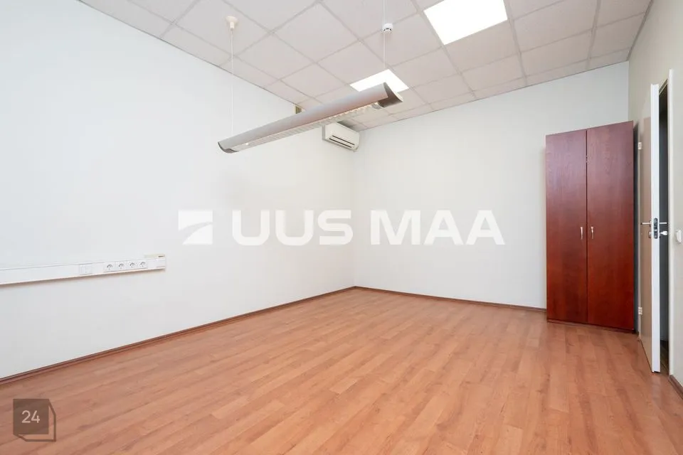 18 m² Бизнес-площадь в Tallinn, Kesklinna linnaosa