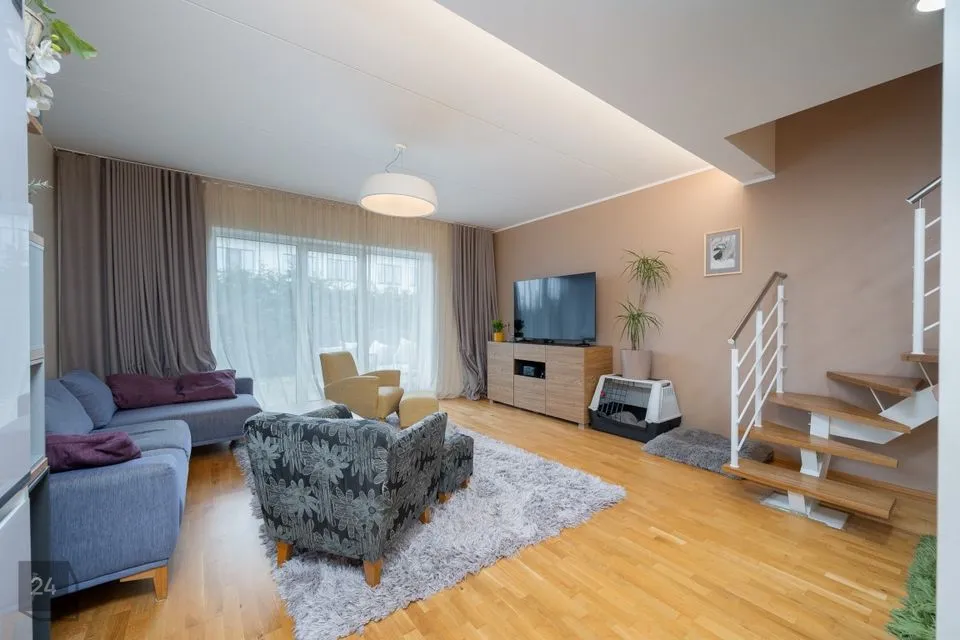 Ridaelamu boks, 4-toaline Majaosa  -  Tartu vald, Raadi alev - foto 5