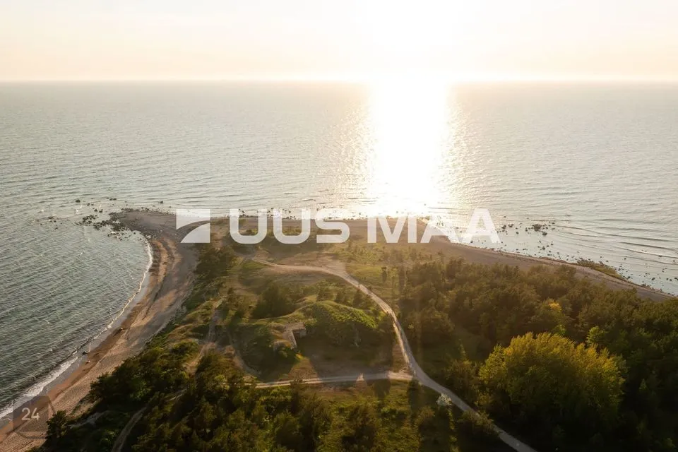 Elamumaa, 10900 m² Maa  -  Hiiumaa vald, Kalana küla