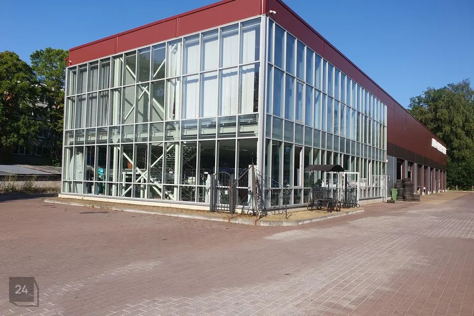 Multi-purpose, 1303 m² business in Sillamäe linn - photo 2