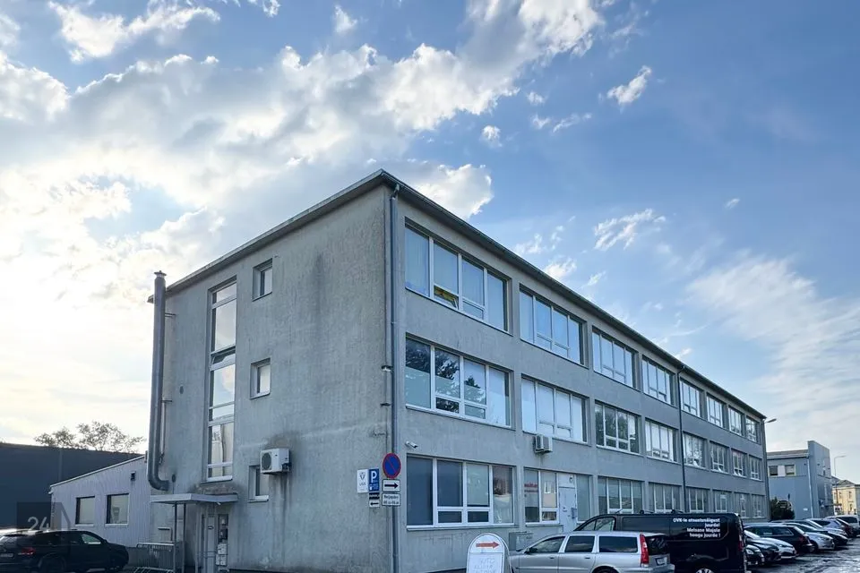 Многоцелевое, 815 m² Бизнес-площадь в Tallinn, Lasnamäe linnaosa