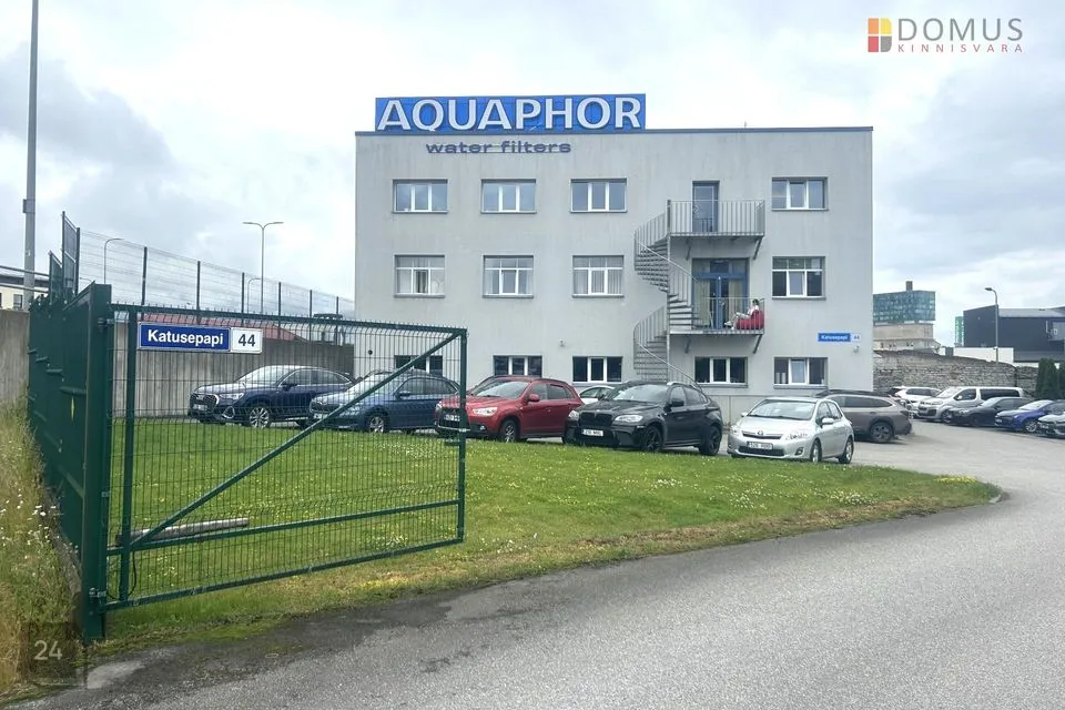 Büroo või Teenindus, 209 m² Äripind  -  Tallinn, Lasnamäe linnaosa