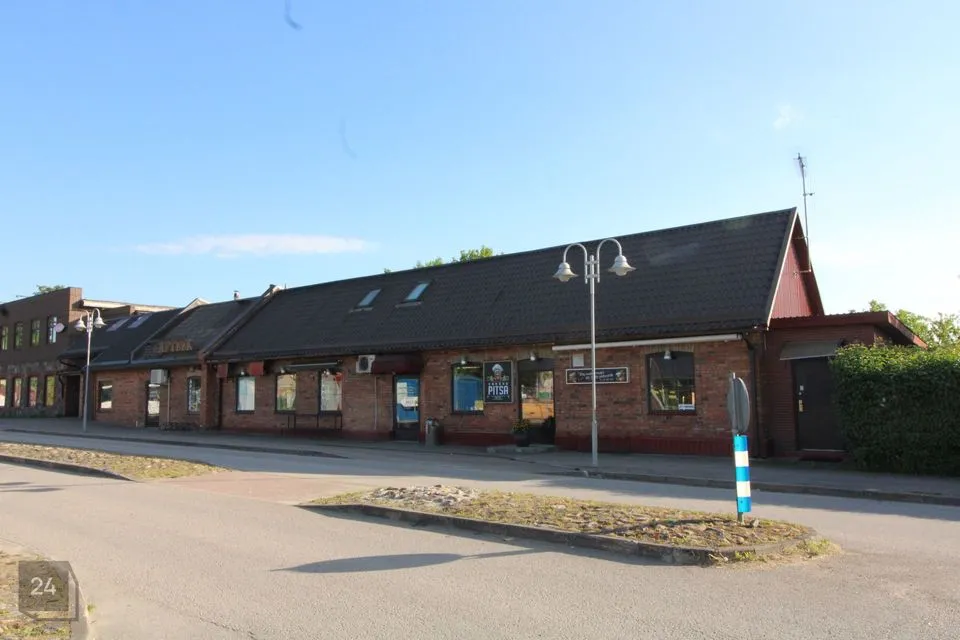 302 m² Äripind  -  Põhja-Pärnumaa vald, Vändra alev