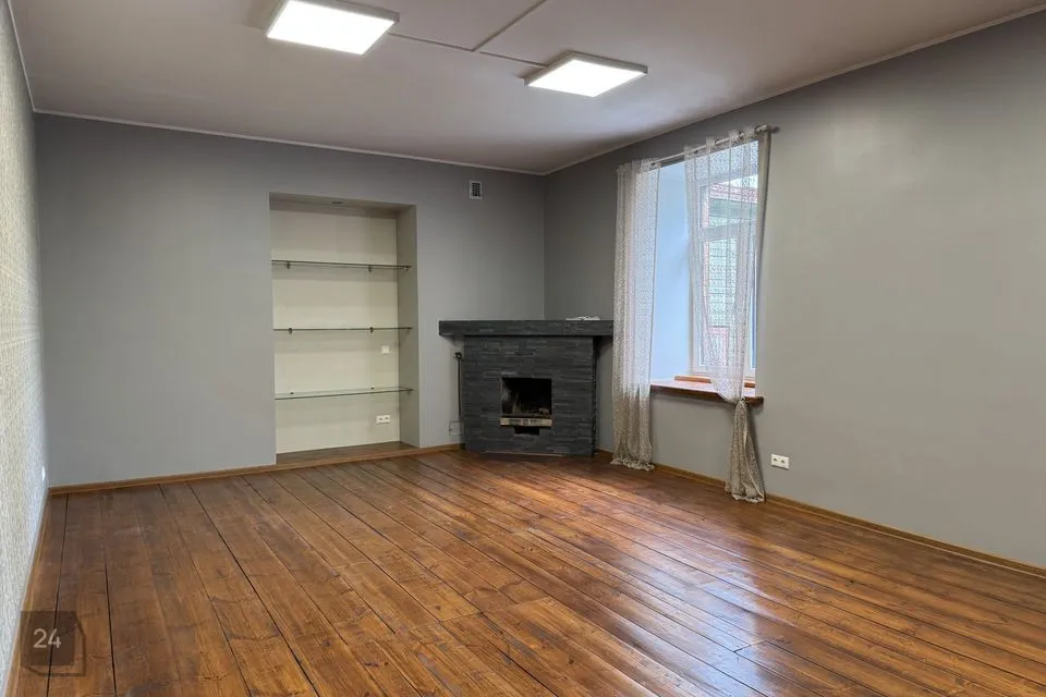 50 m² Бизнес-площадь в Rakvere linn
