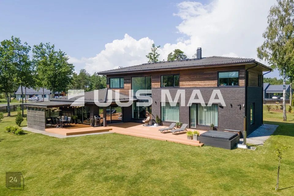 6-toaline Maja  -  Saaremaa vald, Praakli küla