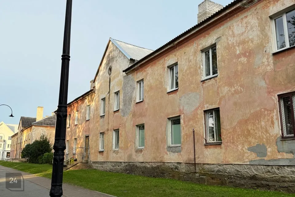 2-toaline Korter  -  Kohtla-Järve linn, Järve linnaosa