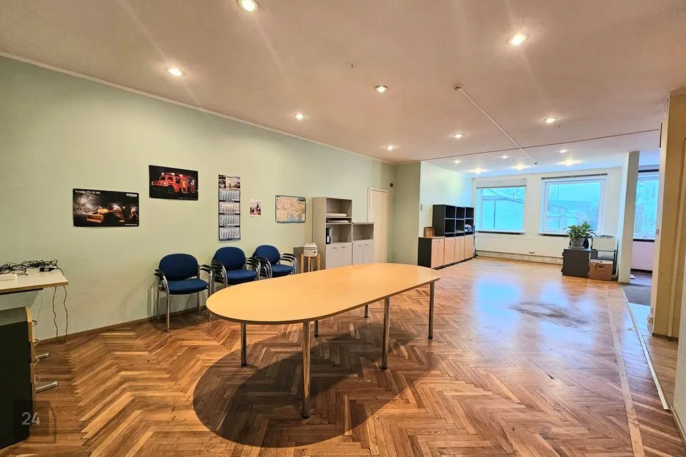 Büroo, 134 m² Äripind  -  Tallinn, Lasnamäe linnaosa