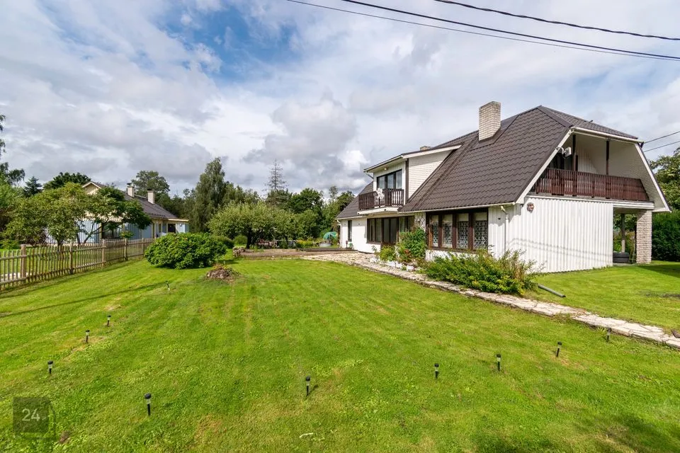 4-toaline Suvila  -  Tori vald, Eametsa küla