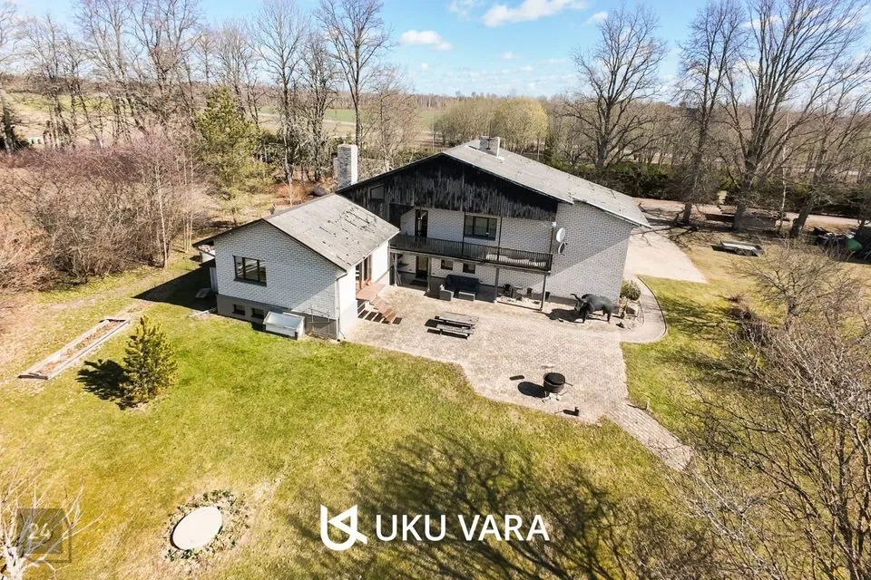 5-toaline Maja  -  Viljandi vald, Auksi küla