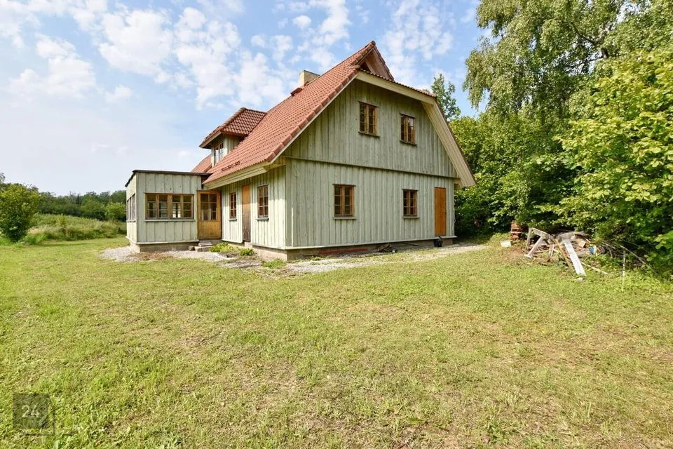 11-toaline Maja  -  Muhu vald, Lepiku küla