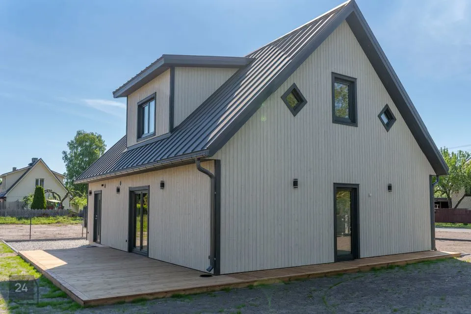 4-toaline Maja  -  Haapsalu linn, Haapsalu linn