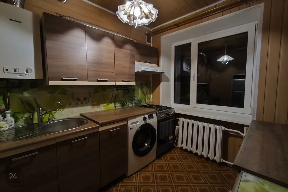 2-toaline Korter  -  Kohtla-Järve linn, Järve linnaosa