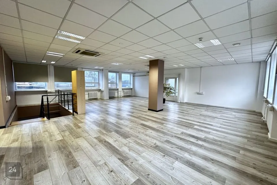 Многоцелевое, 355 m² Бизнес-площадь в Tallinn, Nõmme linnaosa