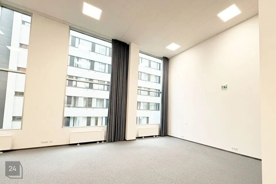 81 m² Äripind  -  Tallinn, Kesklinna linnaosa - foto 2
