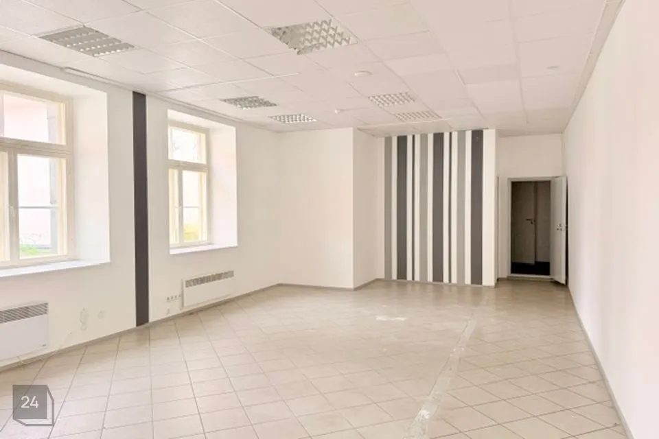Mitme sihtotstarbega, 219 m² Äripind  -  Saaremaa vald, Kuressaare linn - foto 4