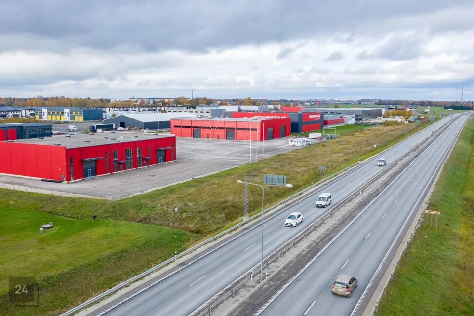 Multi-purpose, 1561 m² business in Kambja vald, Tõrvandi alevik