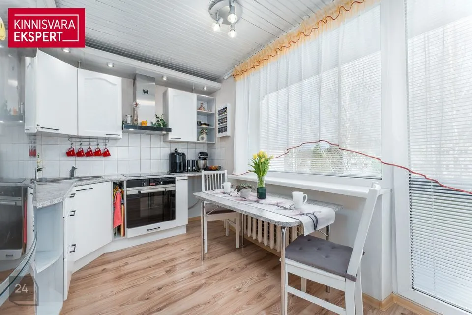 3-комнатная Квартира в Põhja-Pärnumaa vald, Vändra alev