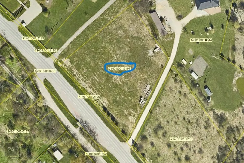 Земля жилой застройки, 4906 m² участок в Saaremaa vald, Laheküla