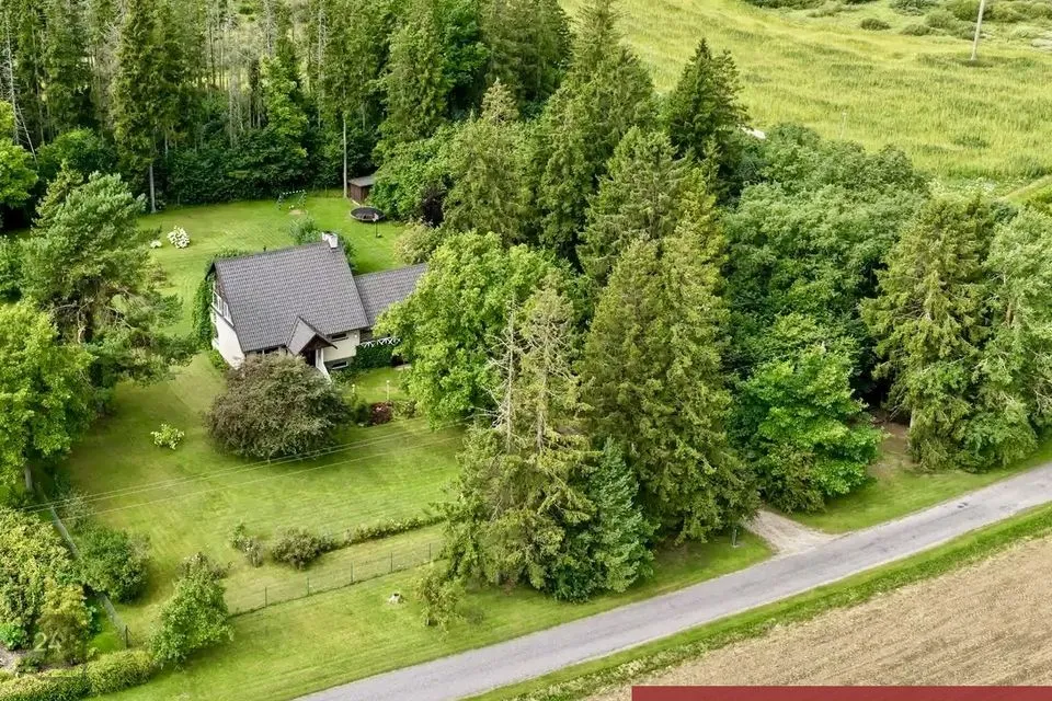 4-toaline Maja  -  Rakvere vald, Taaravainu küla