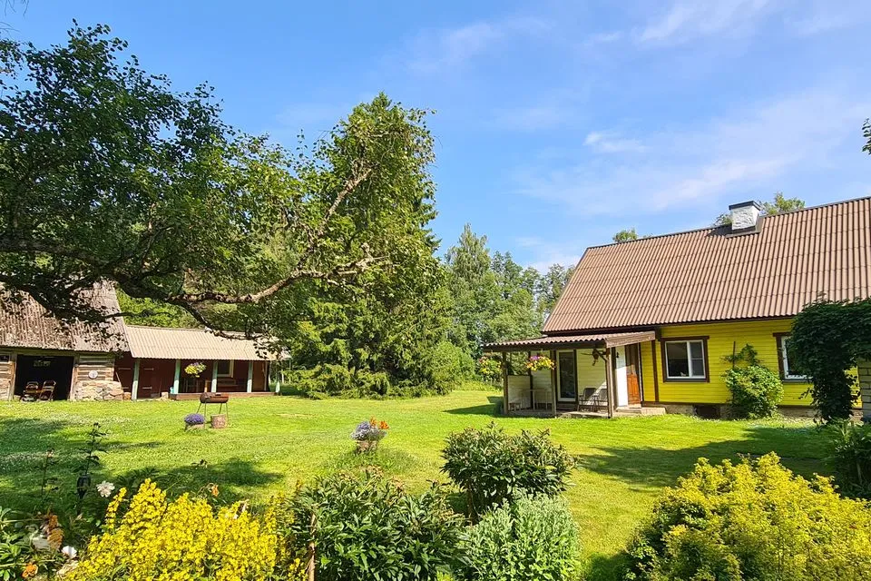 6-toaline Maja  -  Hiiumaa vald, Hiiessaare küla - foto 2
