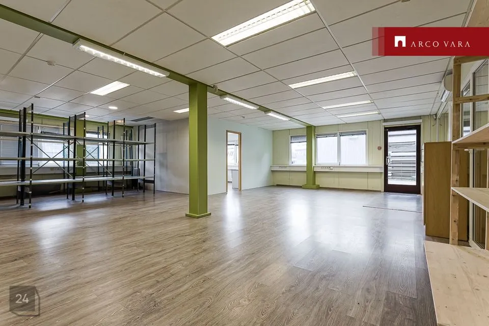 Склад, 130 m² Бизнес-площадь в Tallinn, Mustamäe linnaosa
