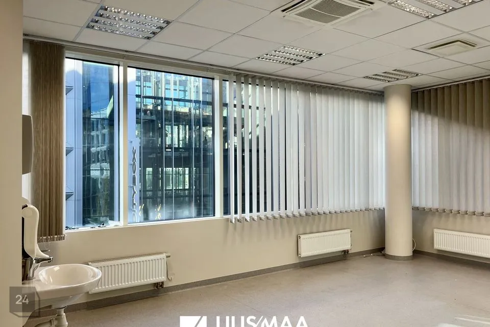Mitme sihtotstarbega, 213 m² Äripind  -  Tallinn, Kesklinna linnaosa