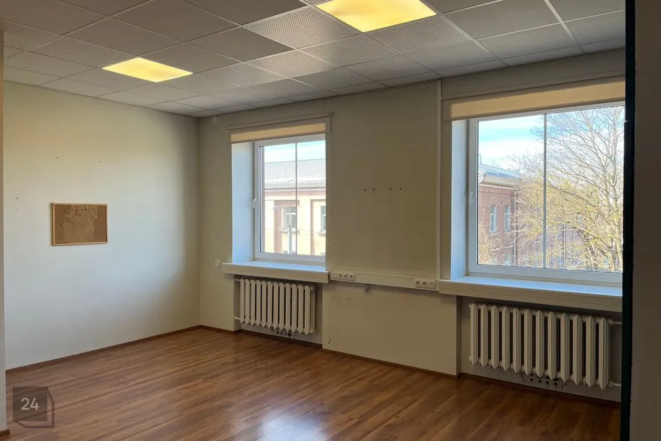 Büroo või Teenindus, 29 m² Äripind  -  Tallinn, Kesklinna linnaosa